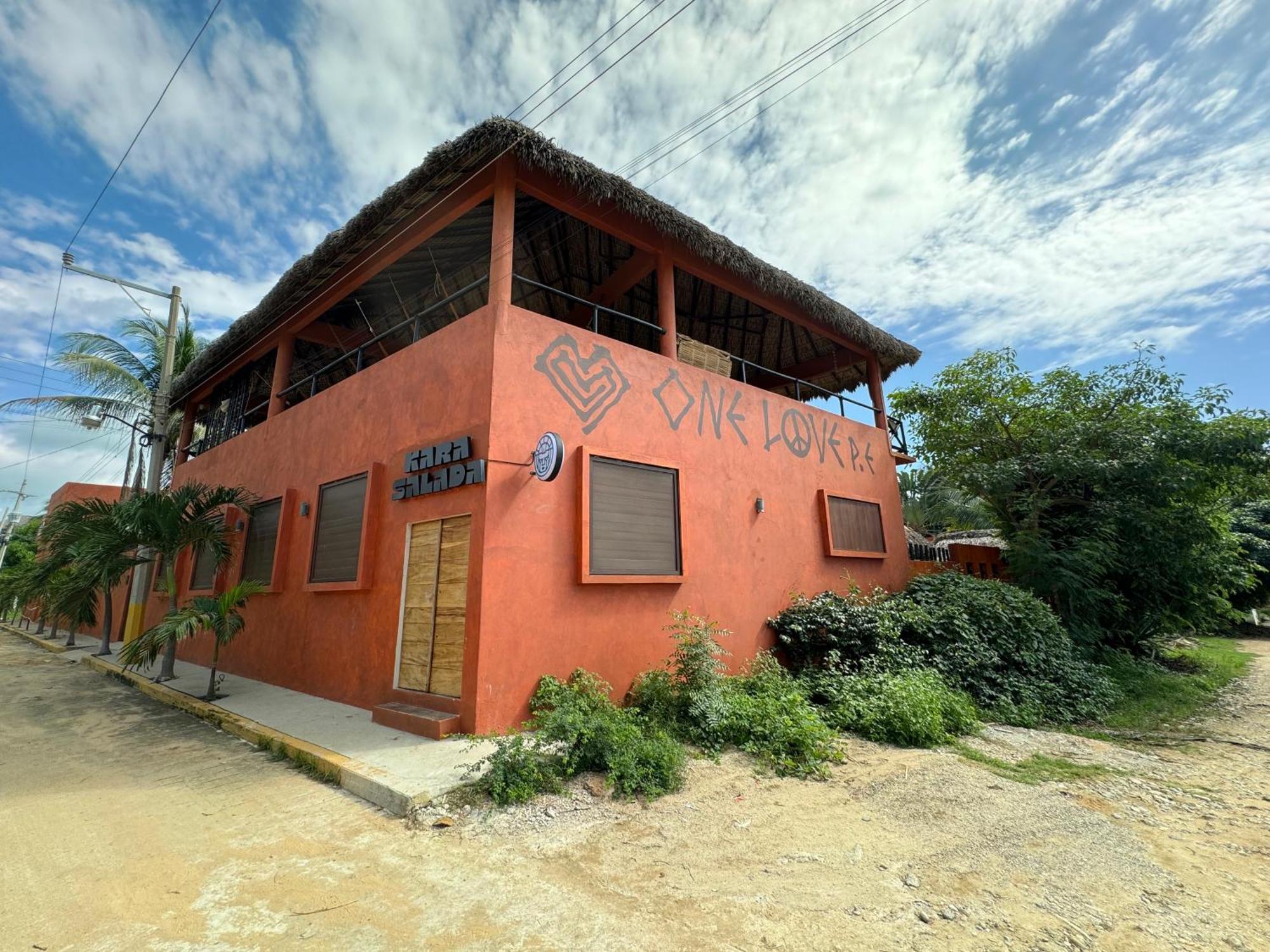 One Love Hostal Puerto Escondido Puerto Escondido  Exterior photo