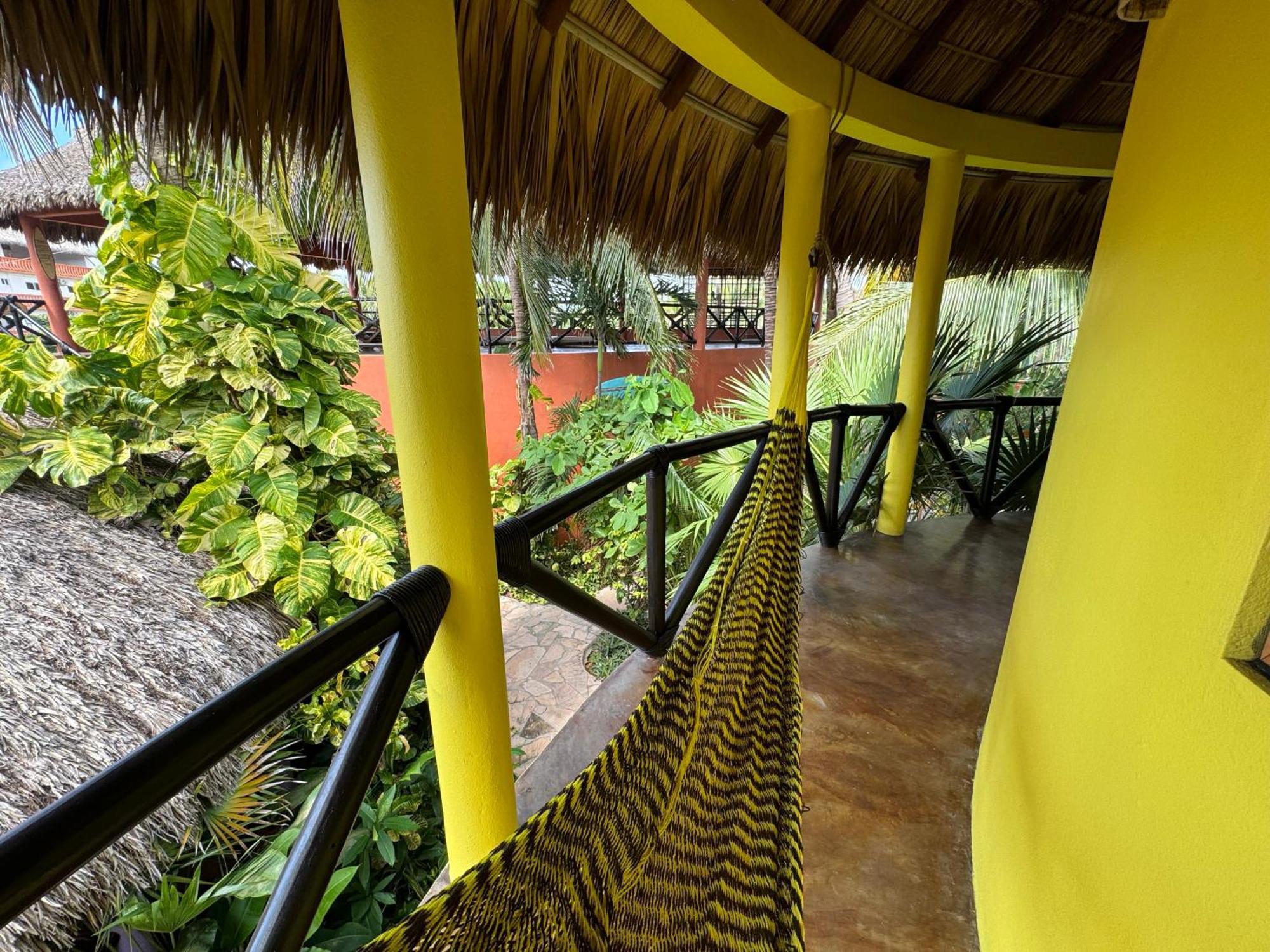 One Love Hostal Puerto Escondido Puerto Escondido  Exterior photo